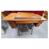 Antique Singer Sewing Machine Antique Singer Sewing Machine