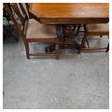 Kitchen Table  with 4 padded chairs and 12" Leaf Kitchen Table  with 4 padded chairs and 12" Leaf