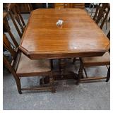 Kitchen Table  with 4 padded chairs and 12" Leaf Kitchen Table  with 4 padded chairs and 12" Leaf
