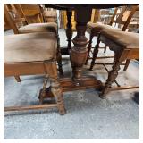 Kitchen Table  with 4 padded chairs and 12" Leaf Kitchen Table  with 4 padded chairs and 12" Leaf