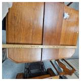 Kitchen Table  with 4 padded chairs and 12" Leaf Kitchen Table  with 4 padded chairs and 12" Leaf