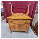 Vintage Washstand/Vanity Dresser Vintage Washstand/Vanity Dresser