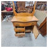 Vintage Washstand/Vanity Dresser Vintage Washstand/Vanity Dresser