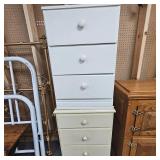 Pair of Small White Dressers(3 drawers and 4 drawers) Pair of Small White Dressers(3 drawers and 4 drawers)