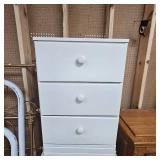 Pair of Small White Dressers(3 drawers and 4 drawers) Pair of Small White Dressers(3 drawers and 4 drawers)