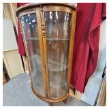 Curio Cabinet with 3 Glass Shelve, Nice Condition Curio Cabinet with 3 Glass Shelve, Nice Condition