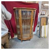 Curio Cabinet with 3 Glass Shelve, Nice Condition Curio Cabinet with 3 Glass Shelve, Nice Condition