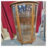Curio Cabinet with 3 Glass Shelve, Nice Condition Curio Cabinet with 3 Glass Shelve, Nice Condition