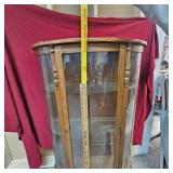 Curio Cabinet with 3 Glass Shelve, Nice Condition Curio Cabinet with 3 Glass Shelve, Nice Condition
