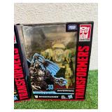 Transformers Generations Bonecrusher, Optimus Prime & Constructicon Scrapmetal