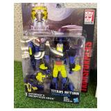 Transformers Generations Titans Return