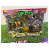 TMNT Leonardo vs Rocksteady, & Figures