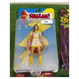 Mixed Figures - Catwoman, Black Widow, Mary (Shazam) & Identity Crisis