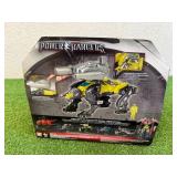 Power Rangers Sabertooth Battle Zord with Yellow Ranger