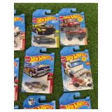 24 Hot Wheels