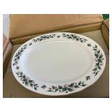 28 Piece Set Christmas China 28 Piece Set Christmas China