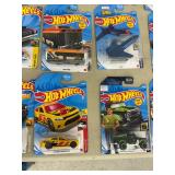 28 Hot Wheels 28 Hot Wheels