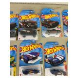 28 Hot Wheels 28 Hot Wheels
