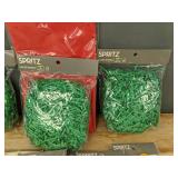 Spritz Gift Decor: Table Covers, Filler, Yarn Accents - Brand New