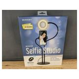 Merkury Innovations Desktop Selfie Studio Ring Light Kit - Brand New