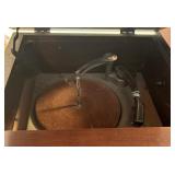 Emerson Vintage Stereo Record Player Console Model DS-372