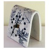 Handcrafted Ceramic Leaf Pattern Desk Clock