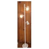 Vintage White Floor Lamp with 3 Adjustable Spotlights