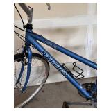 2 Raleigh Mountain Bikes - Man & Woman 2 Raleigh Mountain Bikes - Man & Woman