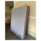 Queen Mattress w/ Box Spring Queen Mattress w/ Box Spring