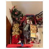 Large Lot - 7 Bins of Christmas Decorations, Wrapping Paper, Gift Bags and Bows. Approximately 20 bins of Quilting items, quilt material, shelving, blankets, quilting tools ect Large Lot - 7 Bins of Christmas Decorations, Wrapping Paper, Gift Bags and Bows. Approximately 20 bins of Quilting items, quilt material, shelving, blankets, quilting tools ect
