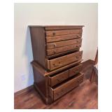 Dresser Dresser