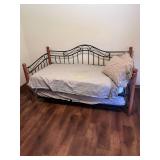 Twin Day bed w/trundle - Comes with Pillows, sheets and mattresses Twin Day bed w/trundle - Comes with Pillows, sheets and mattresses