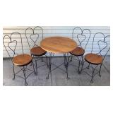 Vintage Ice Cream Parlor Table and 4 Chairs Vintage Ice Cream Parlor Table and 4 Chairs