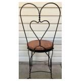 Vintage Ice Cream Parlor Table and 4 Chairs Vintage Ice Cream Parlor Table and 4 Chairs