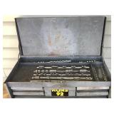 Vintage 8 Drawer with Top Storage Tool Chest and 3 Drawer Table Top Tool Cabinet with Side Storage Compartment Vintage 8 Drawer with Top Storage Tool Chest and 3 Drawer Table Top Tool Cabinet with Side Storage Compartment