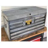 Vintage 8 Drawer with Top Storage Tool Chest and 3 Drawer Table Top Tool Cabinet with Side Storage Compartment Vintage 8 Drawer with Top Storage Tool Chest and 3 Drawer Table Top Tool Cabinet with Side Storage Compartment