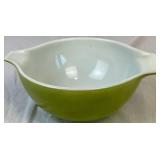 Vintage Pyrex Cinderella Nesting Green Bowl 4 Piece Set Vintage Pyrex Cinderella Nesting Green Bowl 4 Piece Set