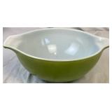 Vintage Pyrex Cinderella Nesting Green Bowl 4 Piece Set Vintage Pyrex Cinderella Nesting Green Bowl 4 Piece Set