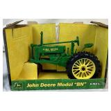1/16 Pair of ERTL John Deere Die Cast Tractors: Moedl BN (2001 Country Heritage Day) and Model A 1/16 Pair of ERTL John Deere Die Cast Tractors: Moedl BN (2001 Country Heritage Day) and Model A
