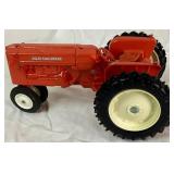 Scale Models 1/16 Allis-Chalmers D-17 Series Vintage Toy Tractor