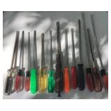 Giant Assortment of Flat Head Screw Drivers Giant Assortment of Flat Head Screw Drivers