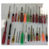 Giant Assortment of Flat Head Screw Drivers Giant Assortment of Flat Head Screw Drivers