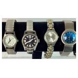 28 Vintage Ladies Watches with Metal Bands 28 Vintage Ladies Watches with Metal Bands