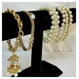 Vintage Faux Pearl Necklaces, Earrings, Bracelets and Pins Vintage Faux Pearl Necklaces, Earrings, Bracelets and Pins
