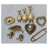 Vintage Faux Pearl Necklaces, Earrings, Bracelets and Pins Vintage Faux Pearl Necklaces, Earrings, Bracelets and Pins