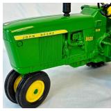 1/16 ERTL John Deere MC Crawler and 1/16 ERTL 3020 Tractor with ERTL Grinder Mixer Mill Implement 1/16 ERTL John Deere MC Crawler and 1/16 ERTL 3020 Tractor with ERTL Grinder Mixer Mill Implement