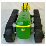 1/16 ERTL John Deere MC Crawler and 1/16 ERTL 3020 Tractor with ERTL Grinder Mixer Mill Implement 1/16 ERTL John Deere MC Crawler and 1/16 ERTL 3020 Tractor with ERTL Grinder Mixer Mill Implement