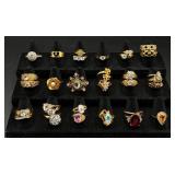 31 Gold Tone Rings Sizes 8-9 31 Gold Tone Rings Sizes 8-9
