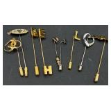 Collection of Gold & Silver Tone Pins and Clips Collection of Gold & Silver Tone Pins and Clips