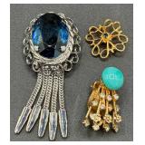 Assortment of Vintage Blue Accented Brooches, Necklaces, Earrings and Bracelets Assortment of Vintage Blue Accented Brooches, Necklaces, Earrings and Bracelets